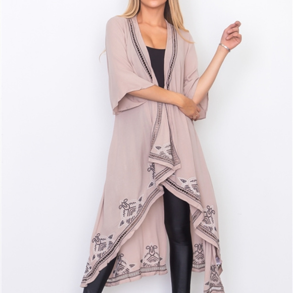 KIMONO ARRIVED @LAST One - Picture 2 of 5